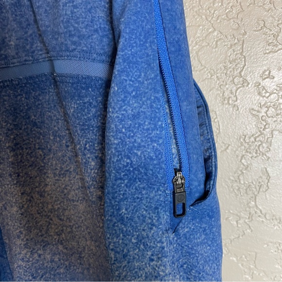 Mens lululemon shorts - Picture 2 of 6